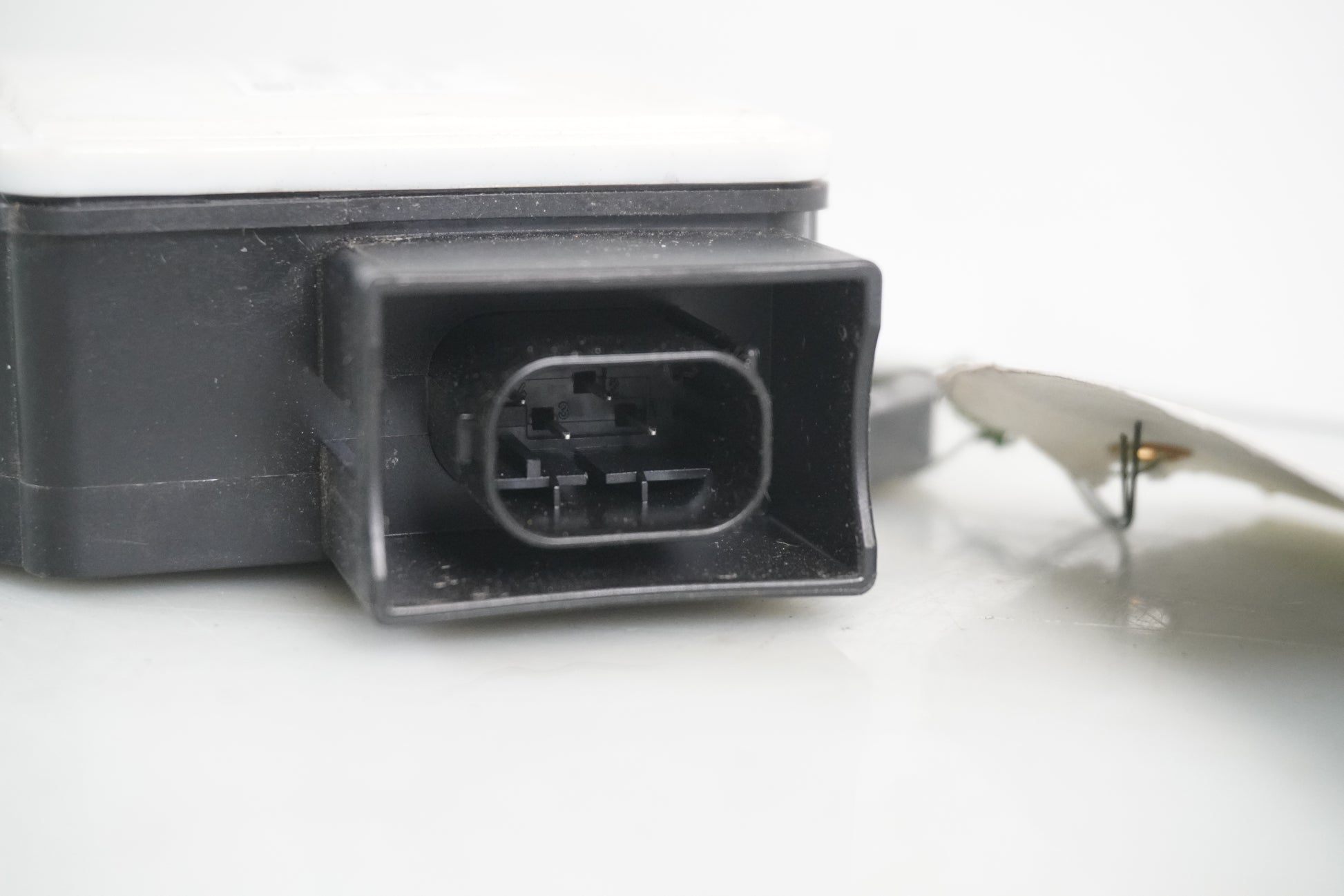 Höger sida på DTC antispinn från en BMW S 1000 RR -2011 motorcykel.