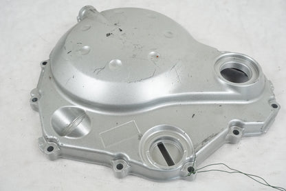 Baksidan på Kopplingskåpa från en Kawasaki ER-6N -2006 motorcykel.