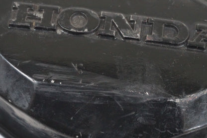 Vänster sida på Kopplingskåpa från en Honda VFR 750 -1996 motorcykel.