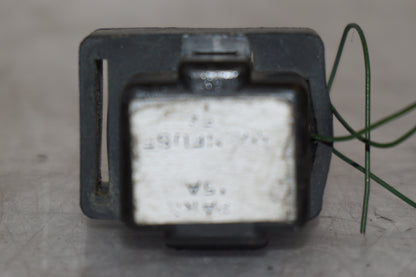 Vänster sida på Huvudsäkring från en Hyosung GT 650 -2006 motorcykel.