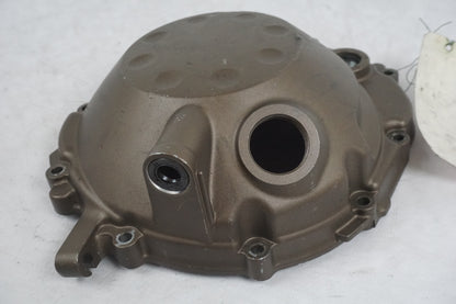 Snett uppifrån på Kopplingskåpa från en Kawasaki Z 750 -2004 motorcykel.