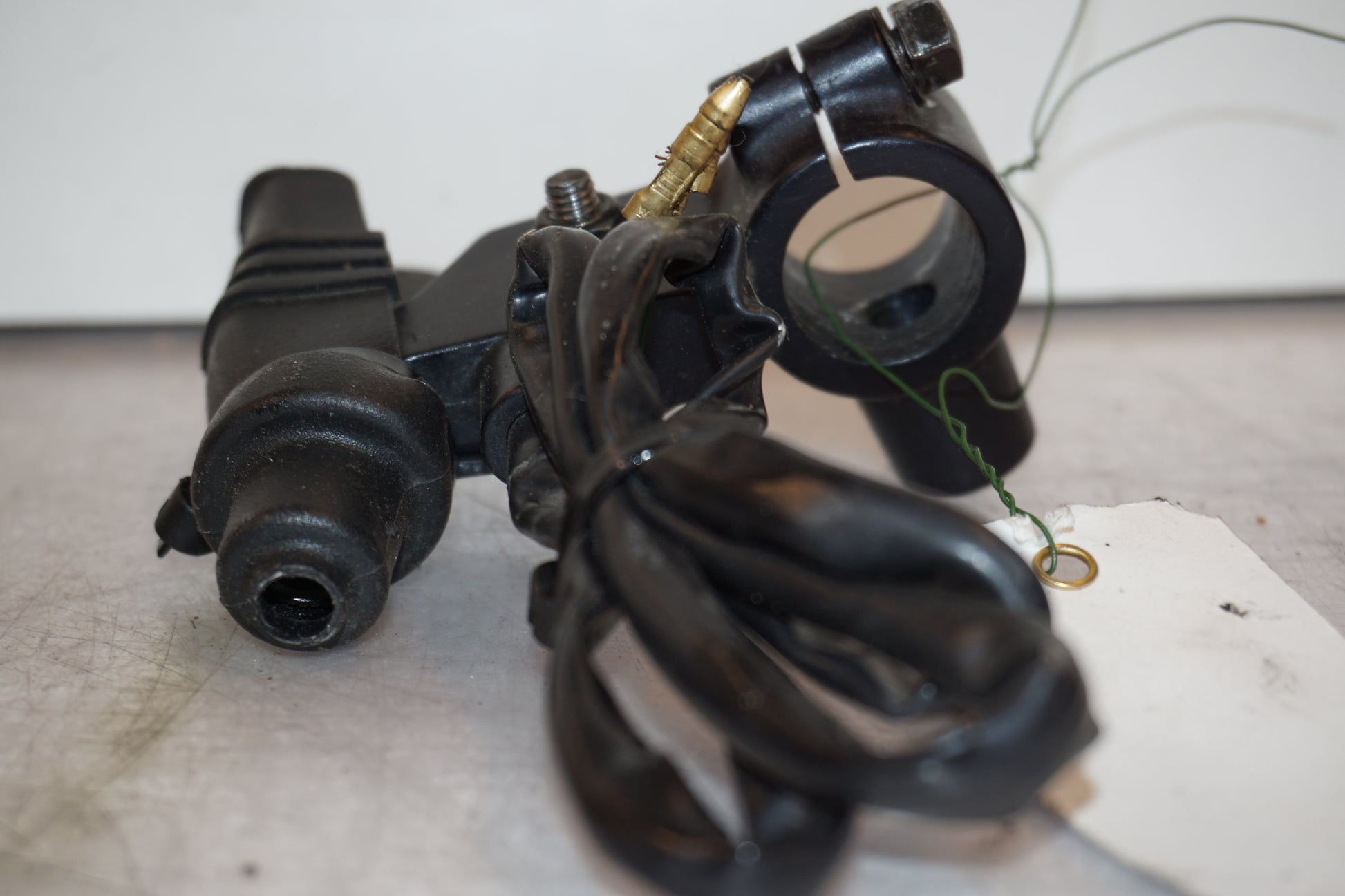 Vänster sida på Kopplingsklo från en Hyosung GT 650 -2006 motorcykel.