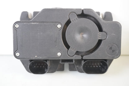 Baksidan på Styrbox från en BMW K 1600 -2018 motorcykel.