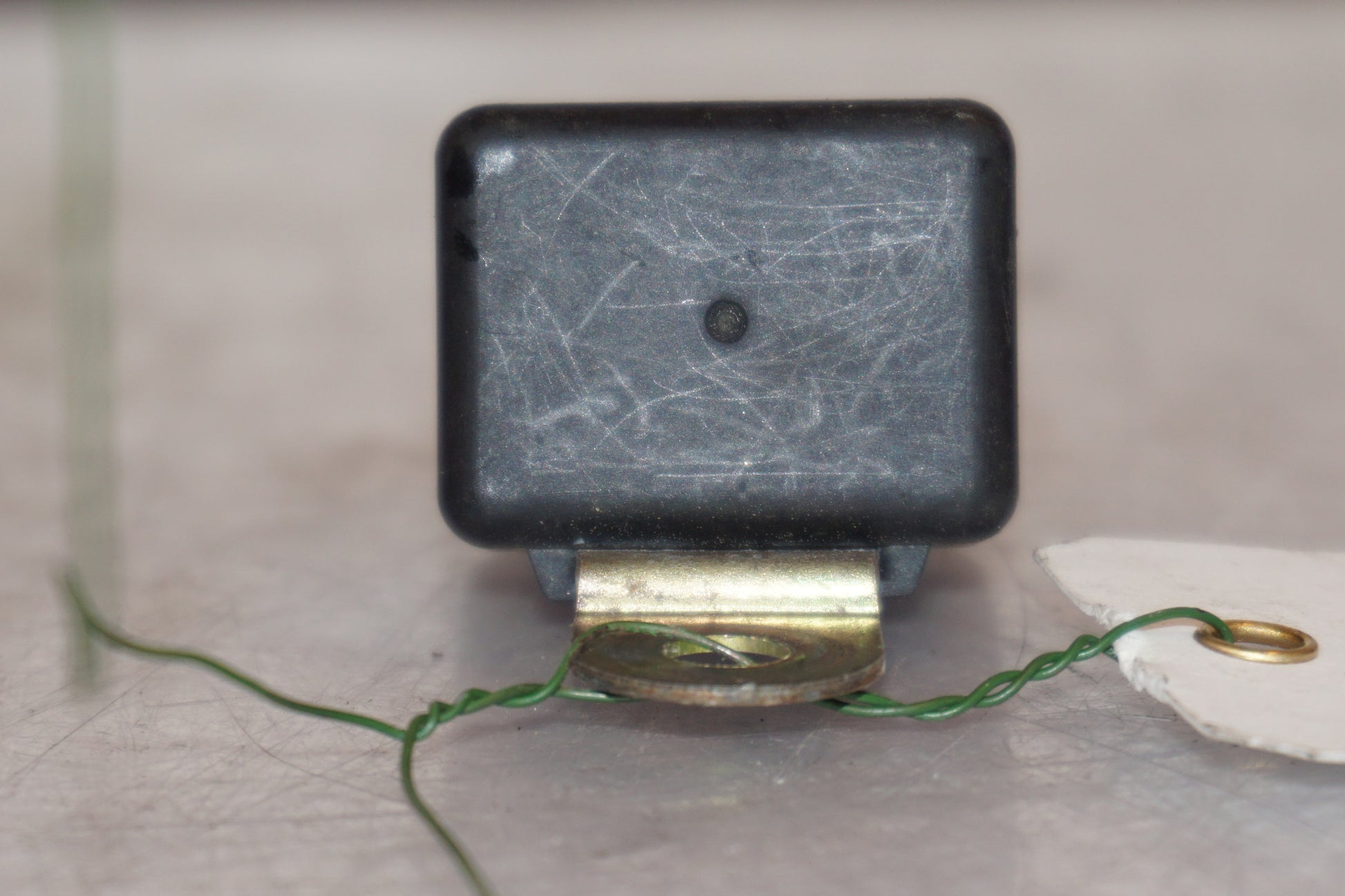 Vänster sida på Relä från en Hyosung GT 650 -2006 motorcykel.