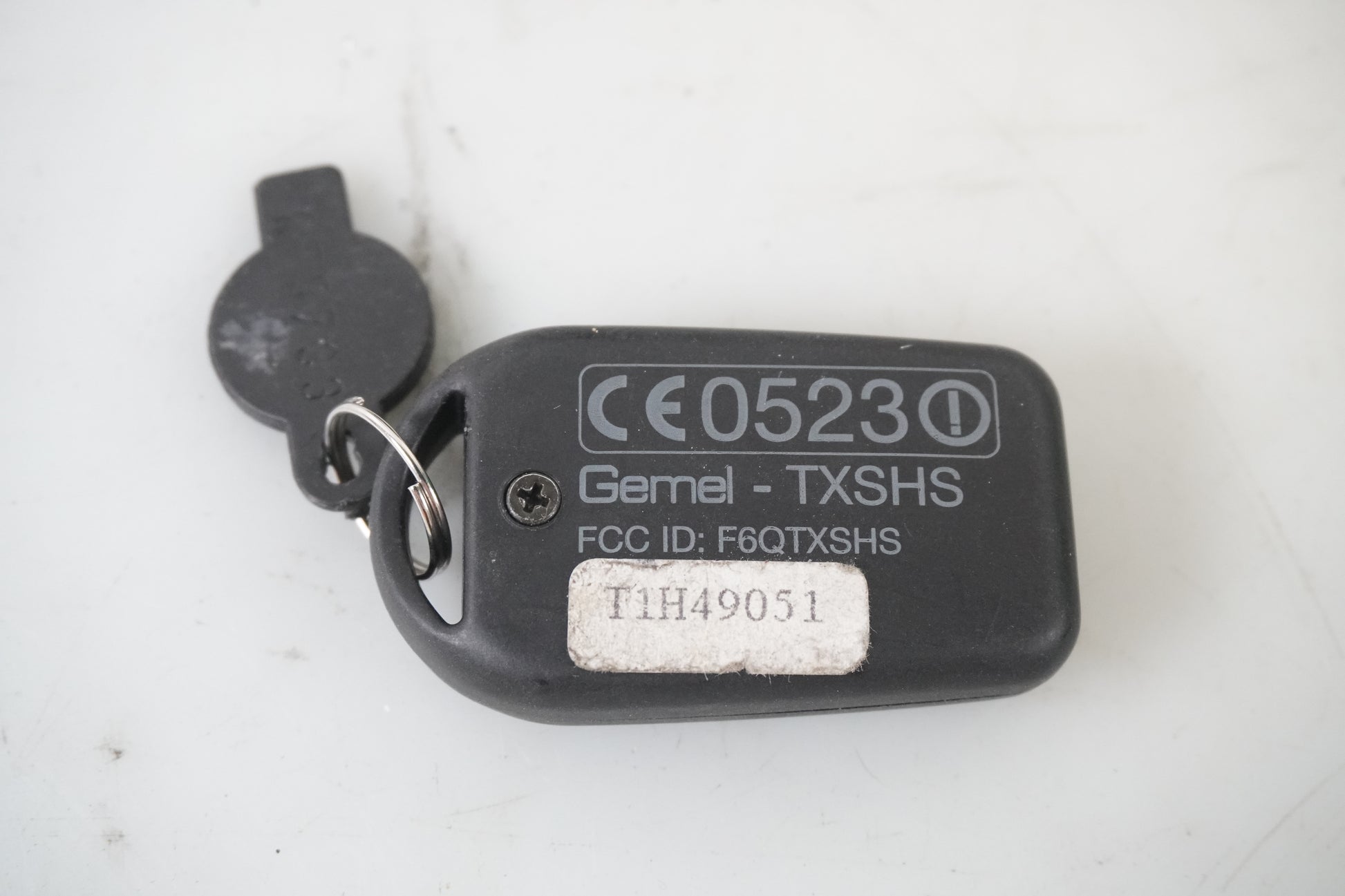 Höger sida på Larm från en BMW K 1200 R Sport -2007 motorcykel.