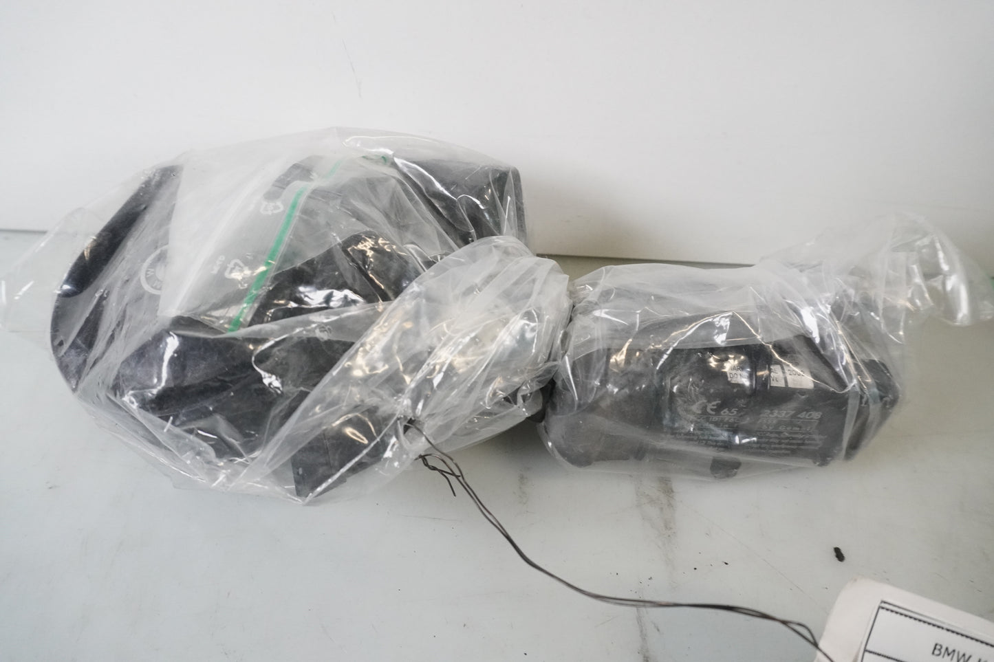 Framsidan på Larm från en BMW K 1200 RS -2003 motorcykel.