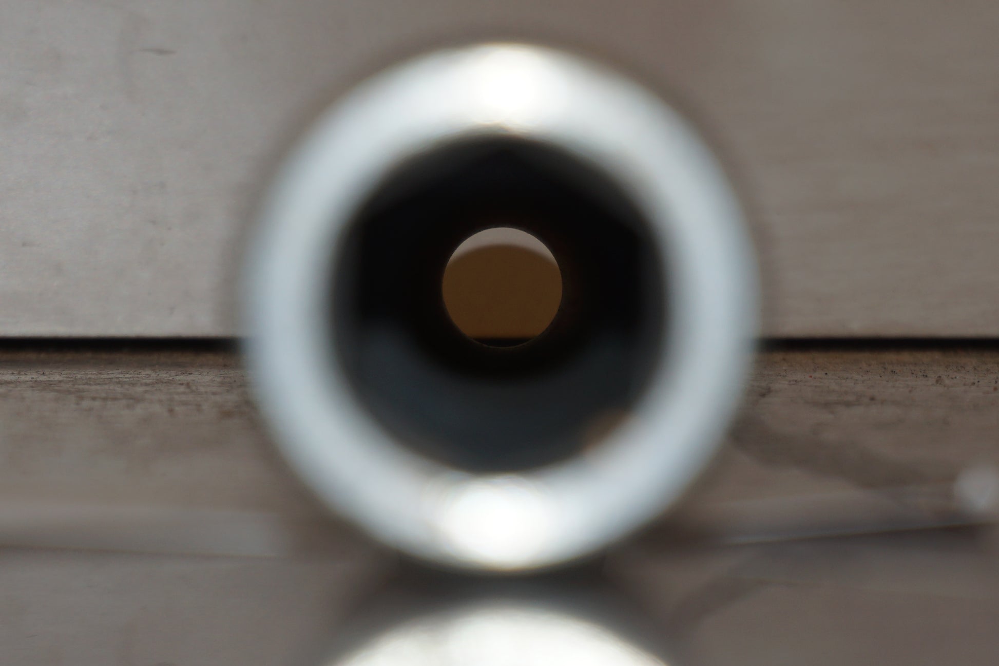 Snett uppifrån på Axel från en Buell XB 12 -2006 motorcykel.