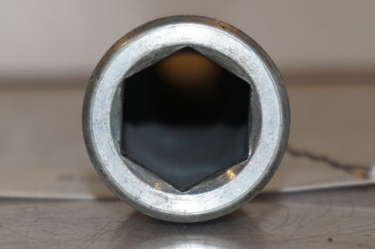 Snett nerifrån på Axel från en Buell XB 12 -2006 motorcykel.