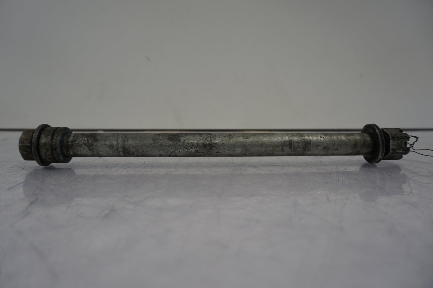 Framsidan på Axel från en H-D Sportster 883 XL -1997 motorcykel.