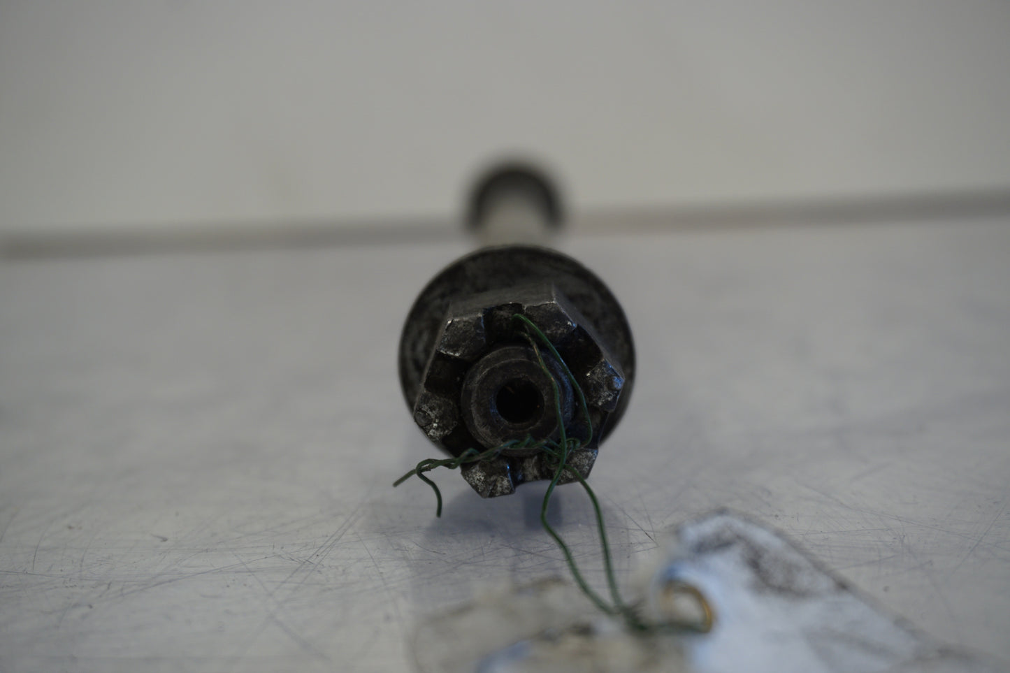 Baksidan på Axel från en H-D Sportster 883 XL -1997 motorcykel.