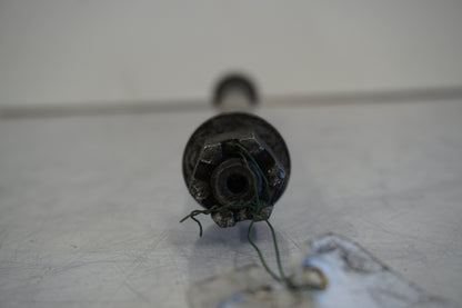 Baksidan på Axel från en H-D Sportster 883 XL -1997 motorcykel.