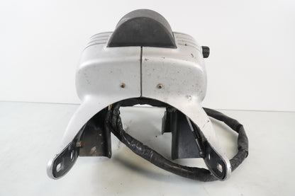 Snett uppifrån på Instrumentpanel från en BMW R 850 R -1995 motorcykel.