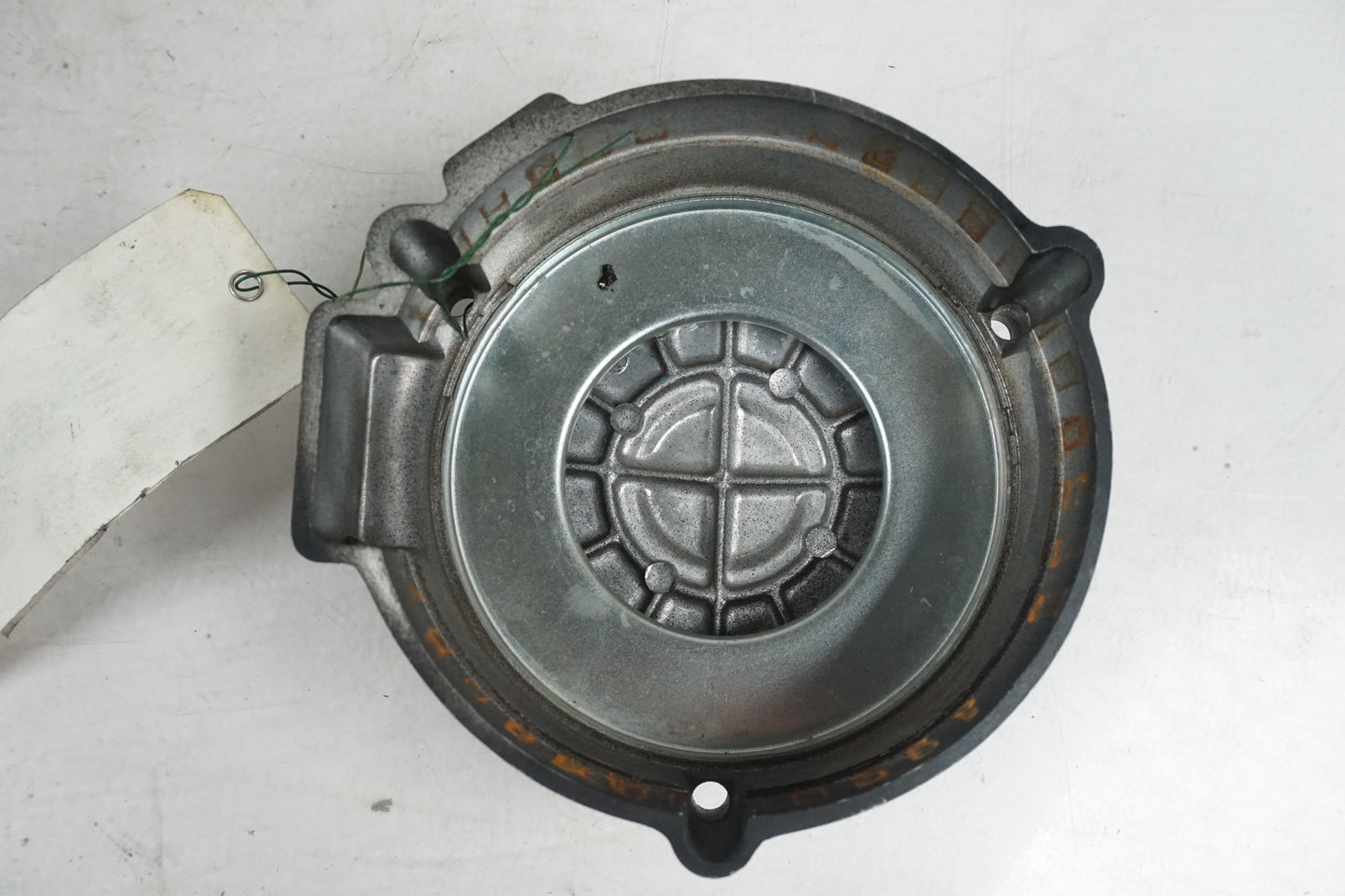 Höger sida på Generatorhus från en Honda CB 750 SF -2003 motorcykel.