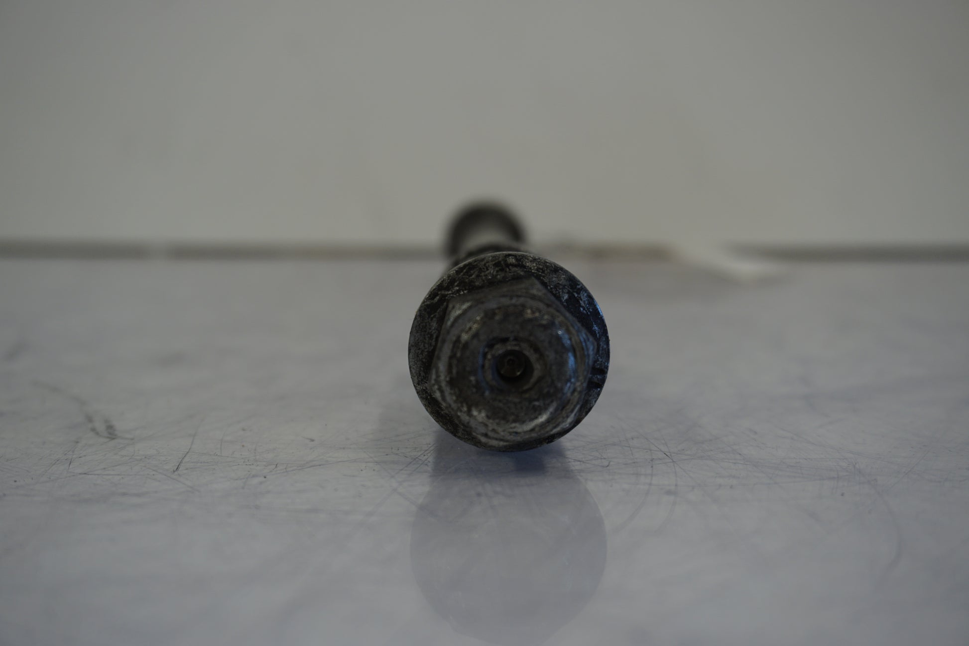 Baksidan på Axel från en H-D Sportster 1200 XL1200C -1999 motorcykel.