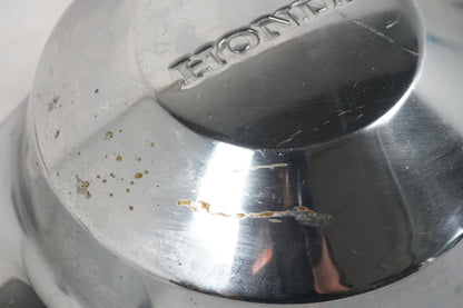 Vänster sida på Generatorkåpa från en Honda VTX 1800 -2003 motorcykel.