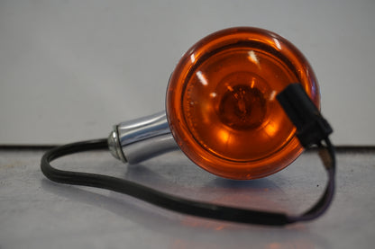 Baksidan på Blinkers från en H-D Softail Night Train EFI FXSTBI -2006 motorcykel.