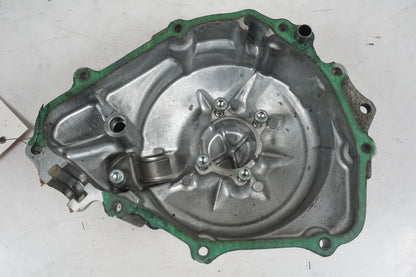 Extrabild2 på Generatorkåpa från en Honda CB 600 Hornet -1998 motorcykel.