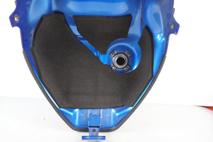 Extrabild4 på Bensintank från en Honda CBR 1100 XX -2000 motorcykel.