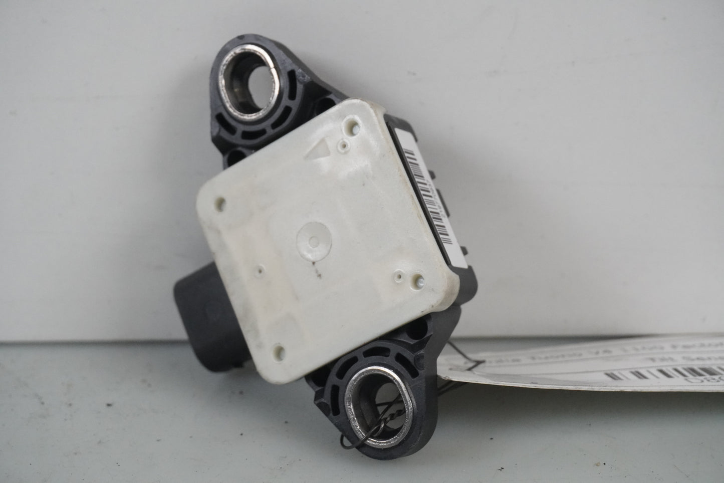 Framsidan på Tilt Sensor från en Aprilia Tuono V4R -2018 motorcykel.