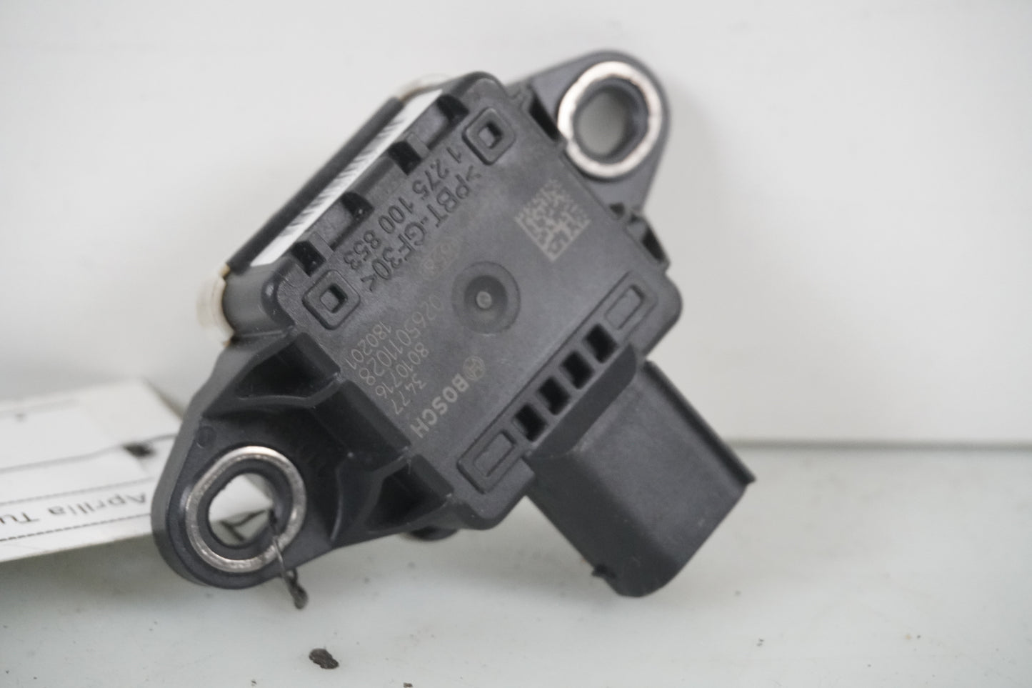 Baksidan på Tilt Sensor från en Aprilia Tuono V4R -2018 motorcykel.