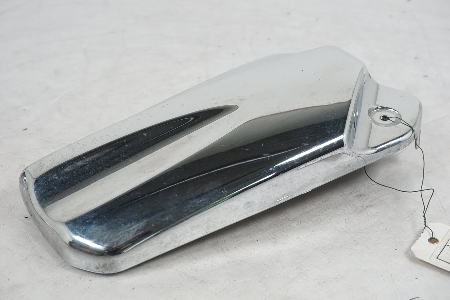 Baksidan på Motorkåpa från en Yamaha XVS 1100 -2003 motorcykel.