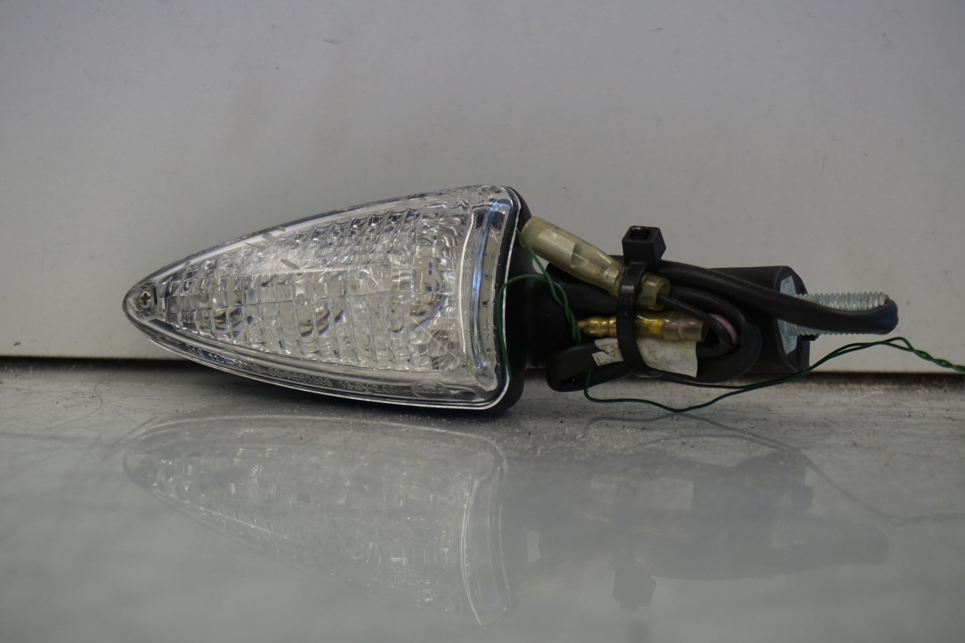 Framsidan på Blinkers från en Buell 1125 CR -2009 motorcykel.