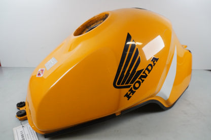 Framsidan på Bensintank från en Honda CBR 900 RR -2000 motorcykel.