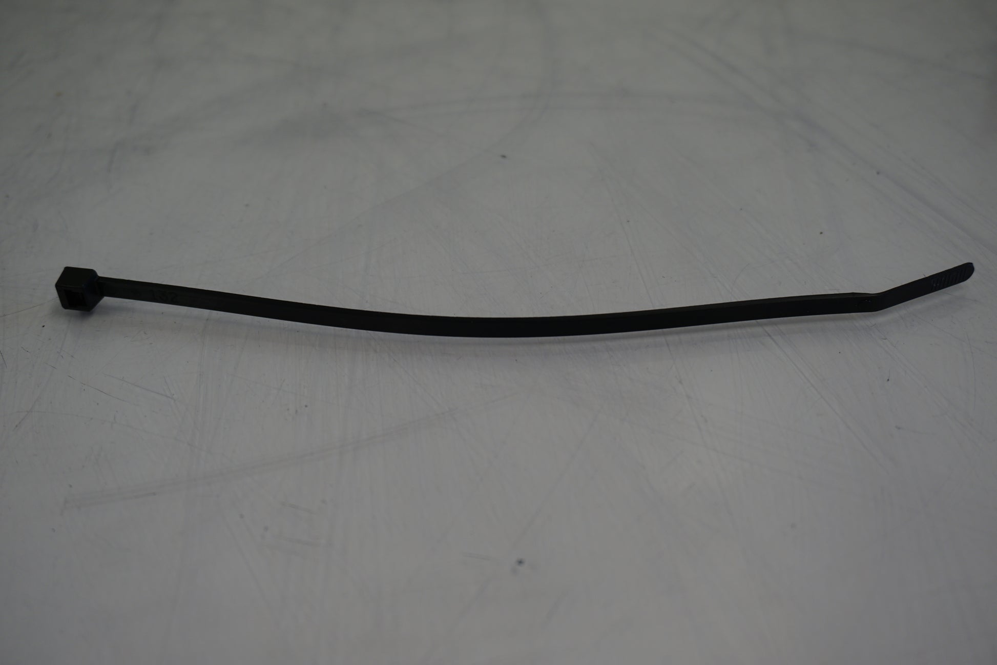 Baksidan på Blinkersfäste från en H-D Softail Custom FXSTC -2007 motorcykel.