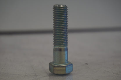 Extrabild5 på Blinkersfäste från en H-D Softail Custom FXSTC -2007 motorcykel.