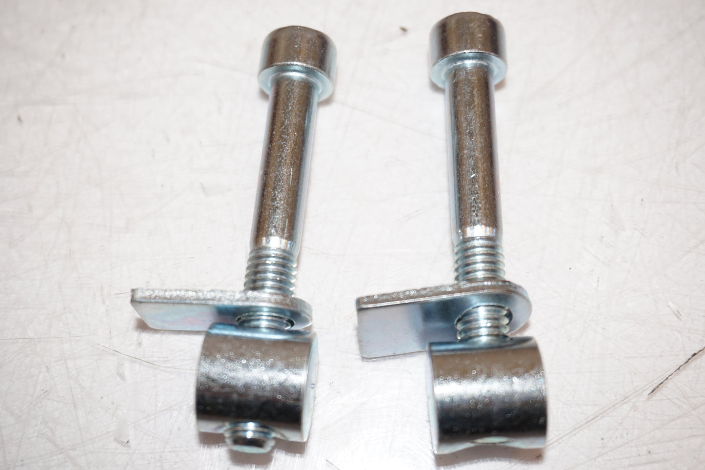 Extrabilder på Topboxfäste från en Suzuki GSX-R 1100 -1993 motorcykel.