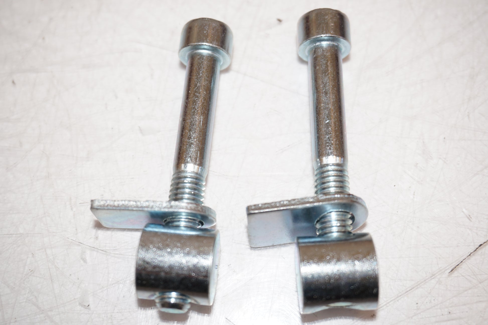 Extrabilder på Topboxfäste från en Suzuki GSX-R 1100 -1993 motorcykel.