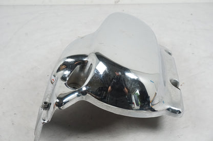 Snett uppifrån på Sidopanel från en Yamaha XVS 650 -1999 motorcykel.