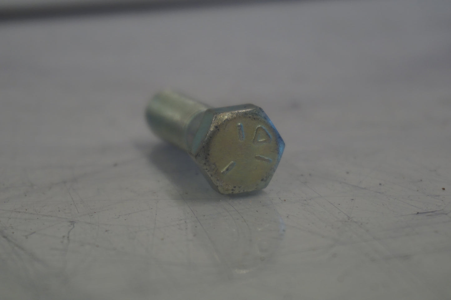 Extrabild6 på Blinkersfäste från en H-D Softail Custom FXSTC -2007 motorcykel.