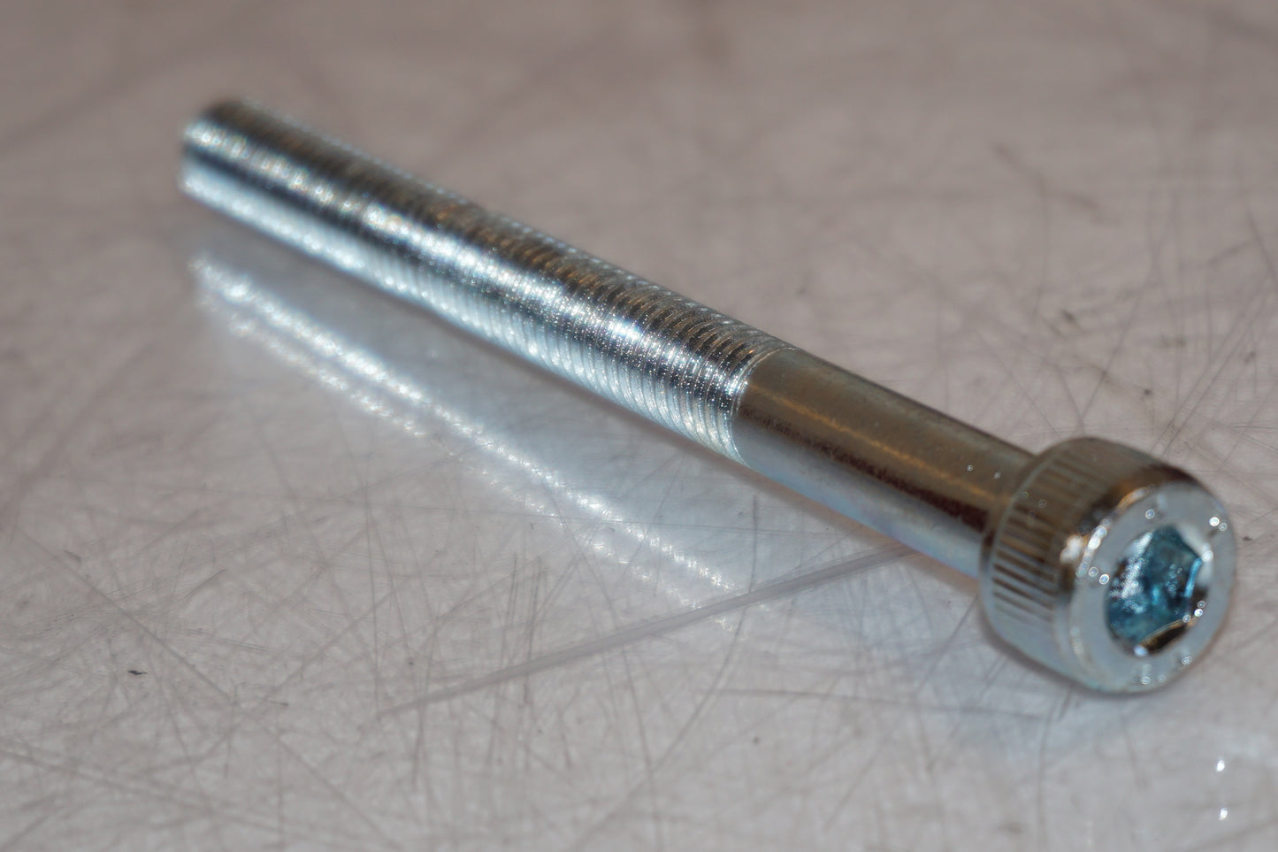 Extrabilder på Topboxfäste från en Suzuki GSX-R 1100 -1993 motorcykel.