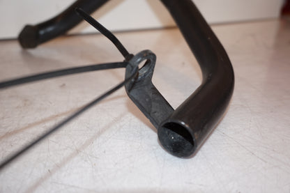 Snett uppifrån på Motorskyddsbåge från en BMW F 800 S -2009 motorcykel.