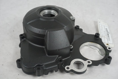 Höger sida på Generatorkåpa från en Yamaha MT-09 -2014 motorcykel.