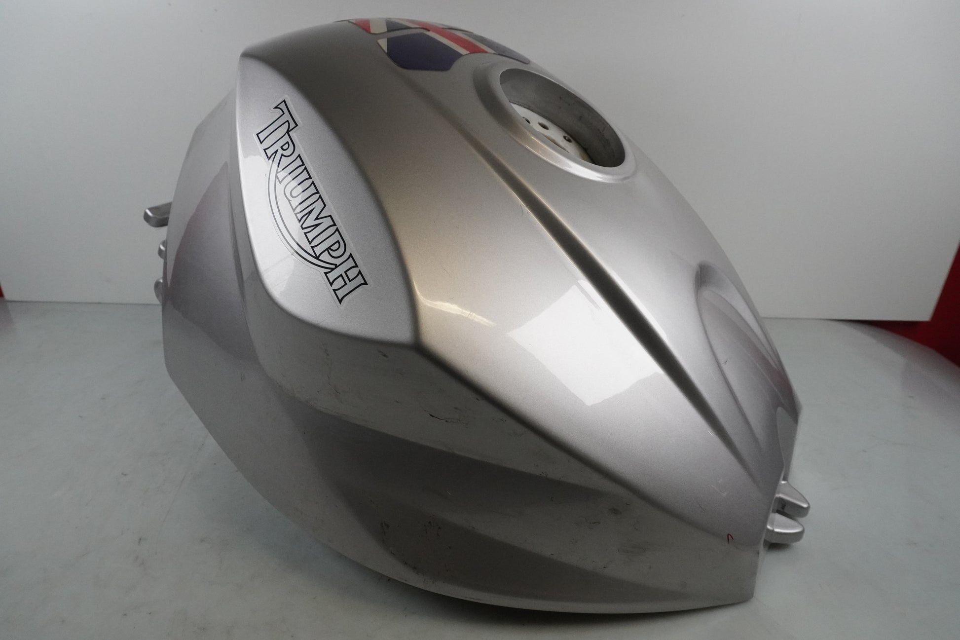 Höger sida på Bensintank från en Triumph Daytona 600 -2003 motorcykel.