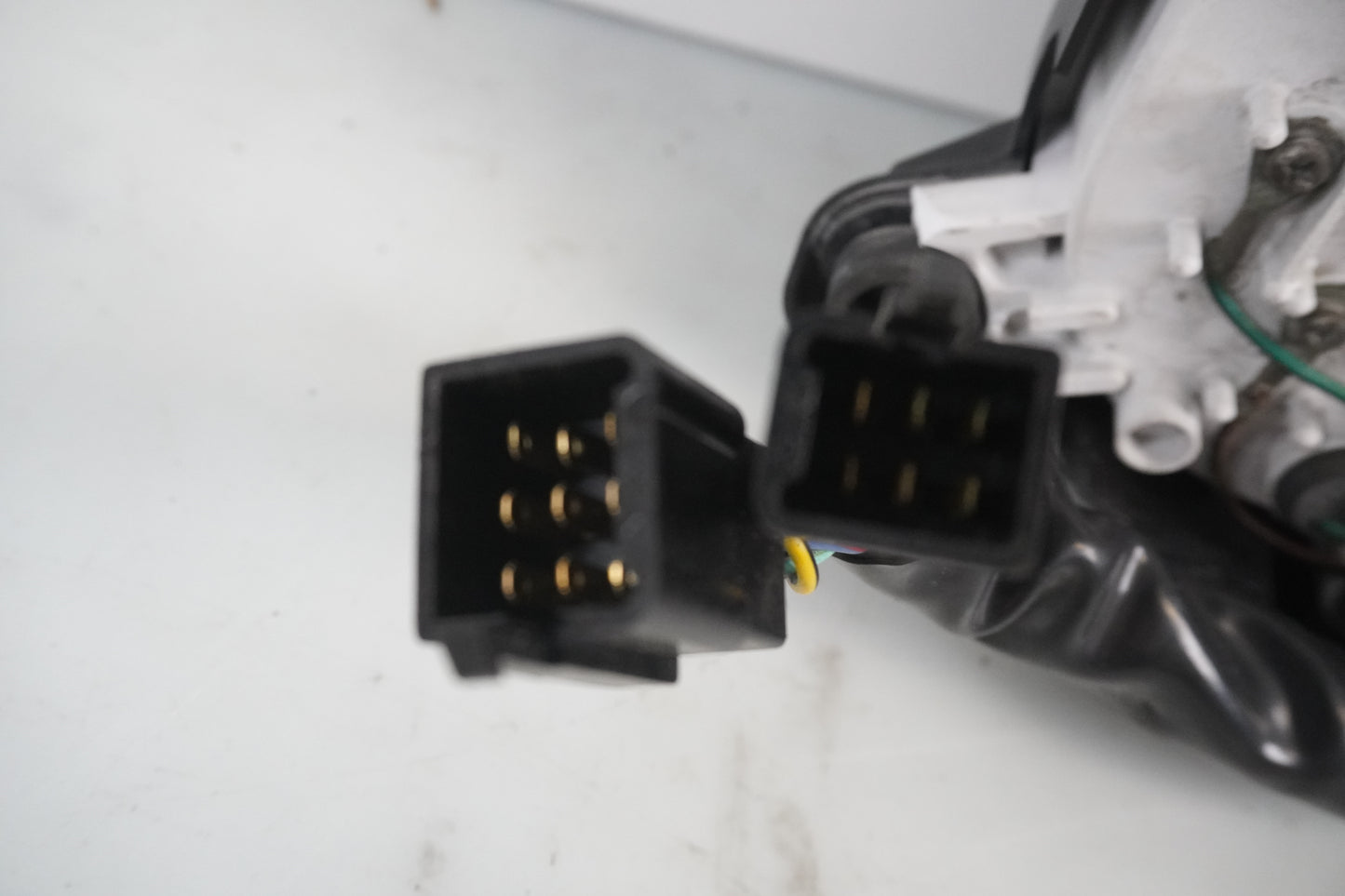 Vänster sida på Instrumentpanel från en Honda VTR 1000 F -1999 motorcykel.