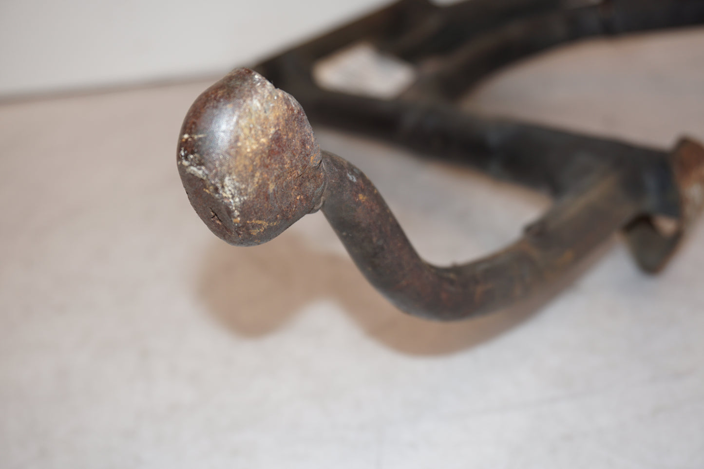 Extrabild1 på Centralstöd från en Honda VF 750 C -1983 motorcykel.