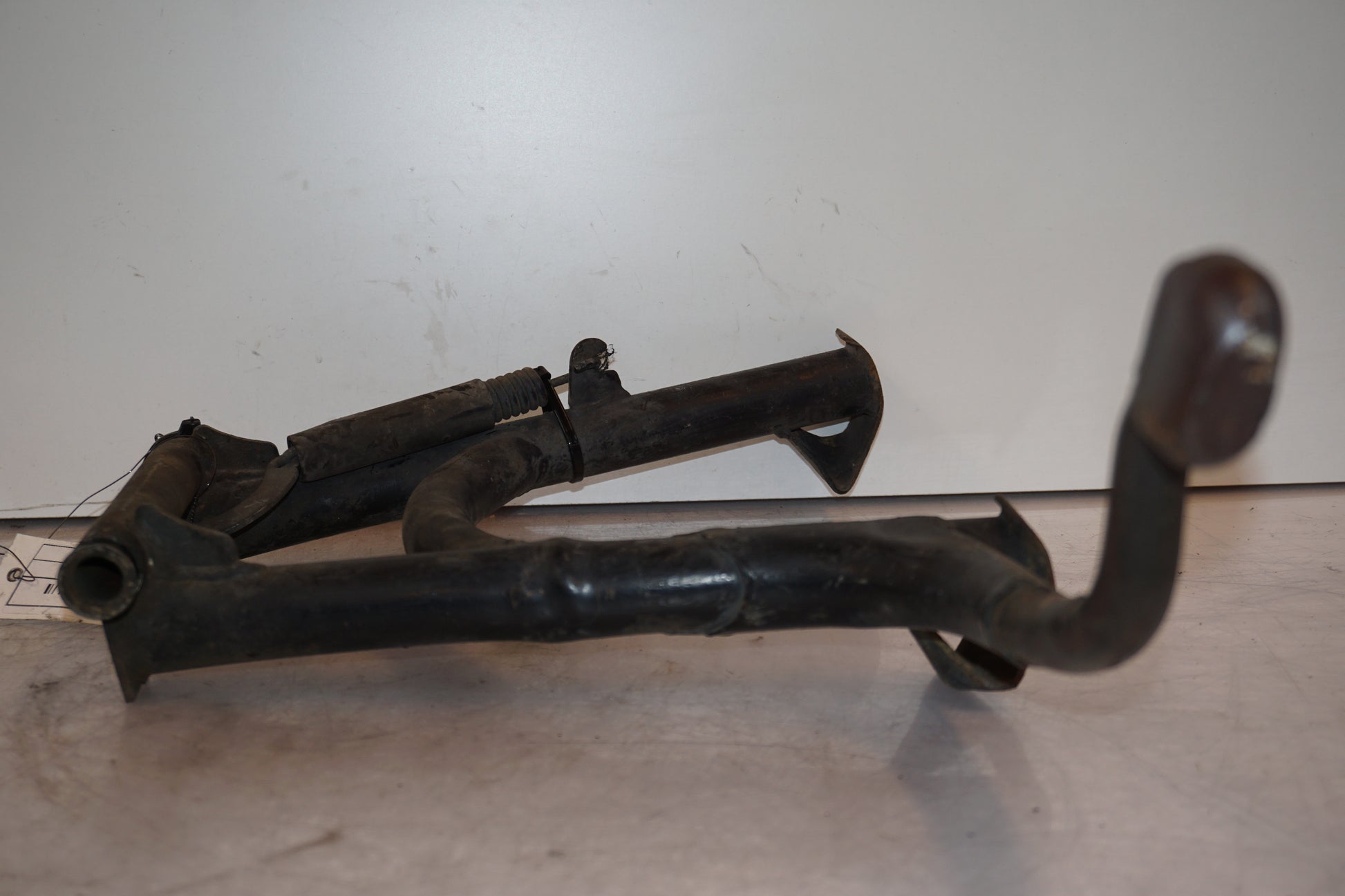 Extrabild2 på Centralstöd från en Honda VF 750 C -1983 motorcykel.