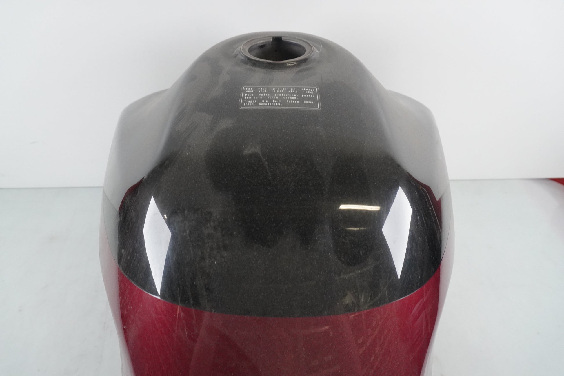 Extrabild2 på Bensintank från en Honda XL 600 V -1999 motorcykel.