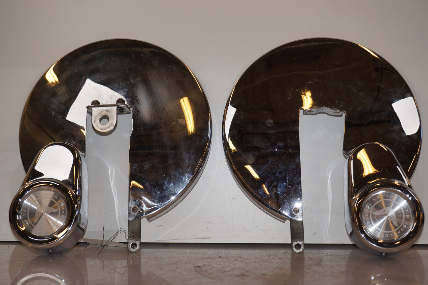 Framsidan på Bromsskivedekor från en H-D Touring Road King FLHR/I -1997 motorcykel.