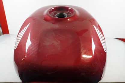 Höger sida på Bensintank från en Honda CBR 900 RR -2003 motorcykel.