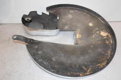 Snett nerifrån på Bromsskivedekor från en H-D Touring Road King FLHR/I -1997 motorcykel.