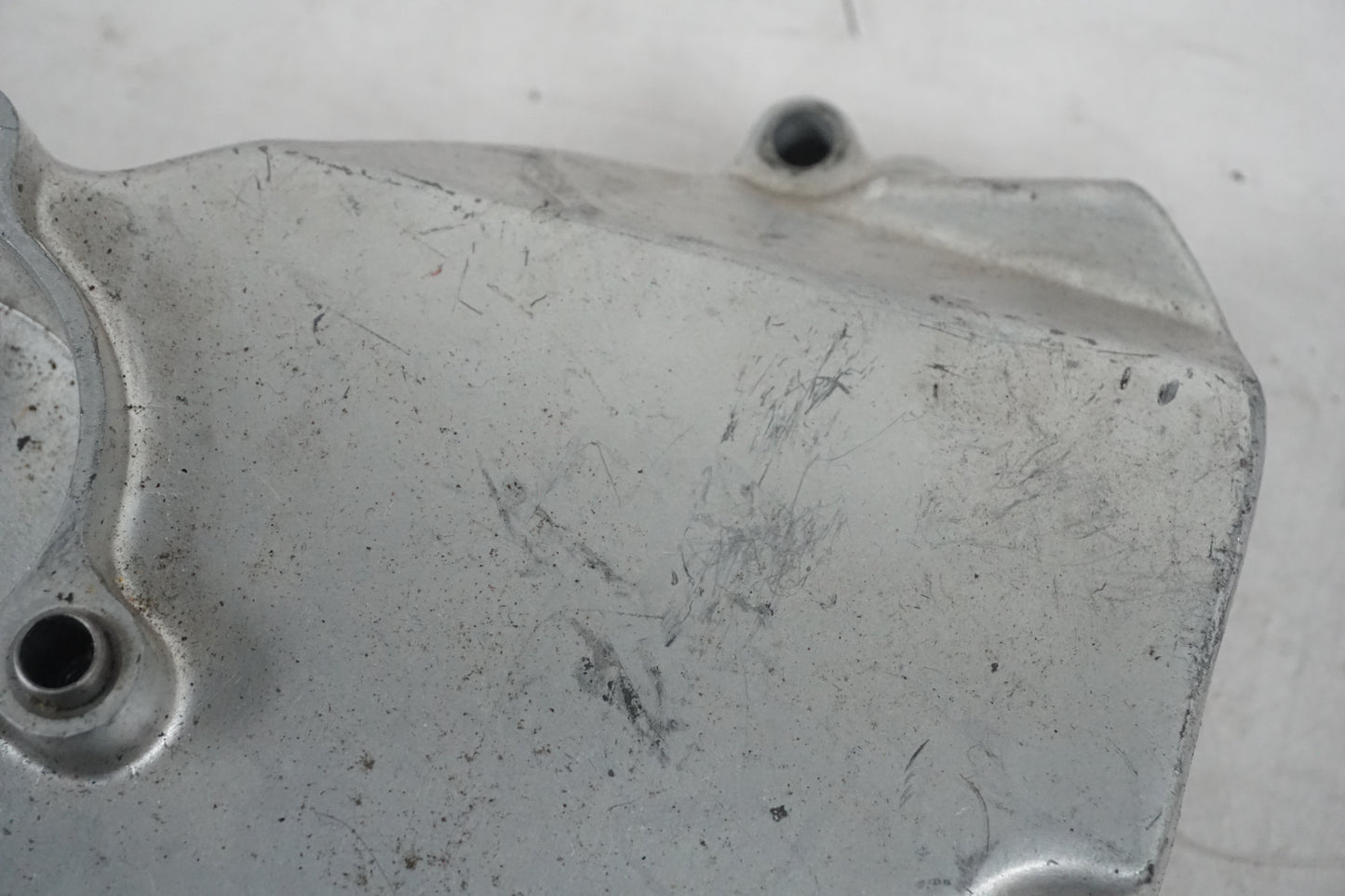 Snett uppifrån på Drevkåpa från en Yamaha YZF 1000 R1 -2001 motorcykel.