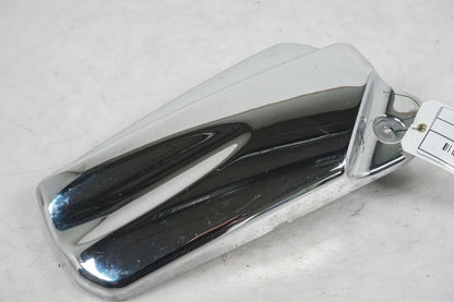 Framsidan på Motorkåpa från en Yamaha XVS 1100 -2000 motorcykel.