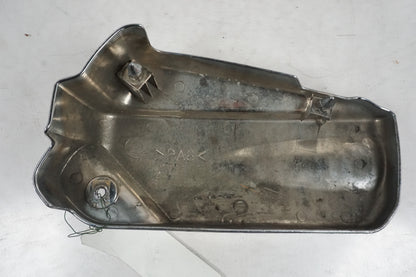 Snett uppifrån på Motorkåpa från en Yamaha XVS 1100 -2000 motorcykel.