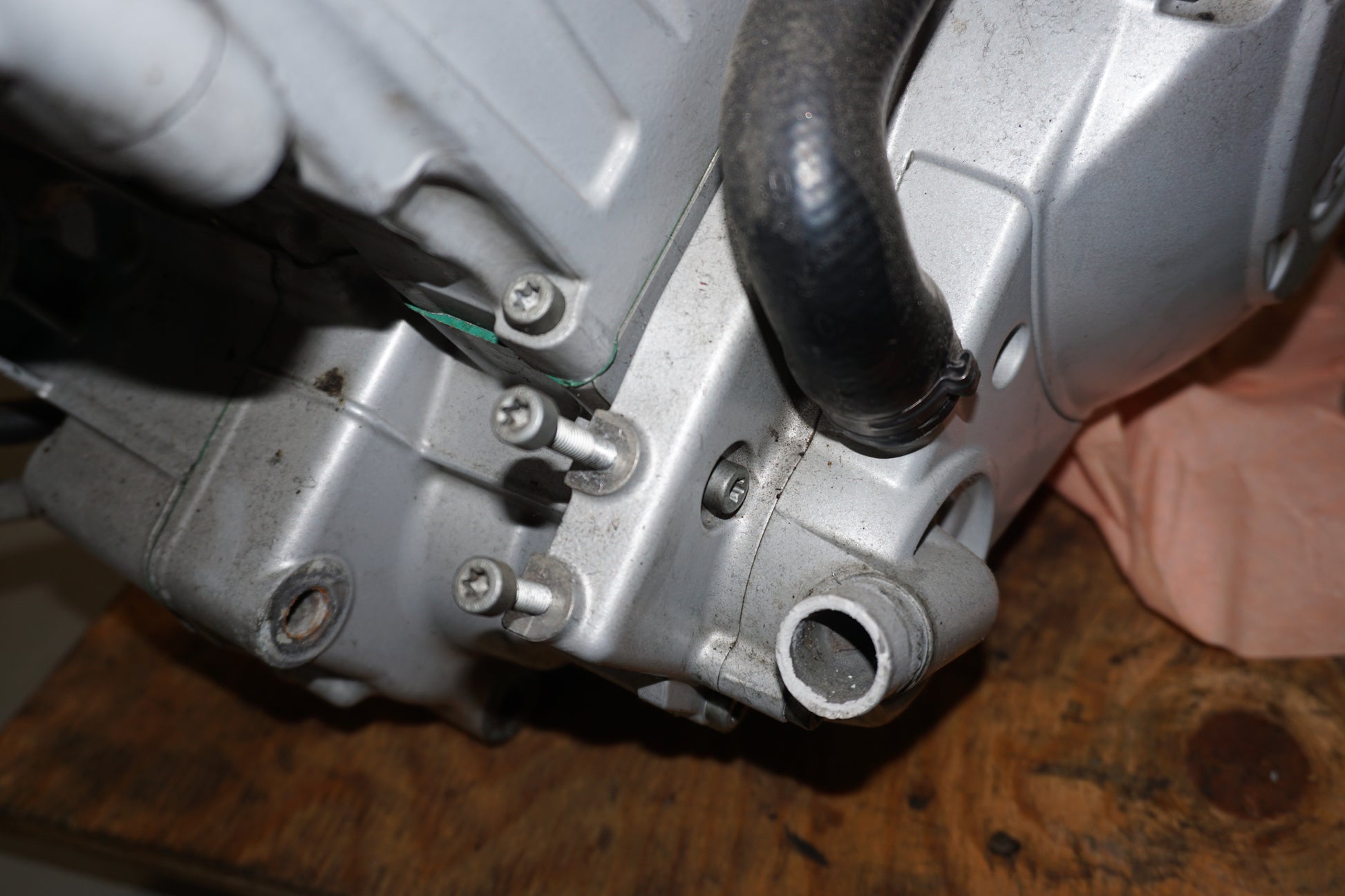 Extrabild1 på Motor från en BMW F 650 CS -2002 motorcykel.