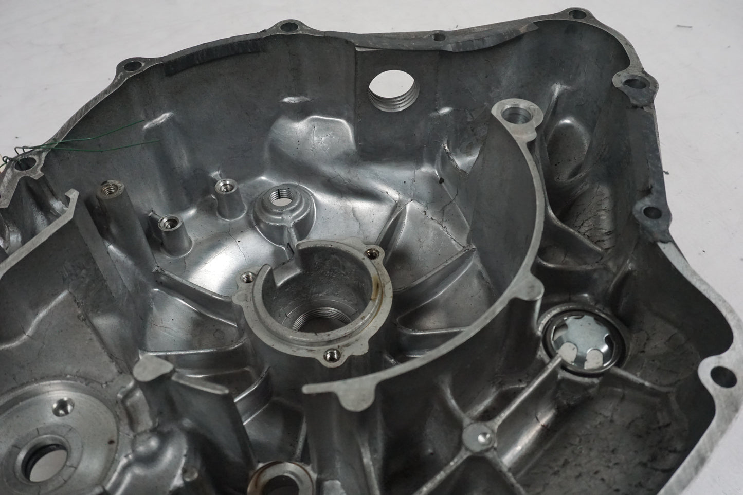 Extrabild2 på Generatorkåpa från en Yamaha BT 1100 -2005 motorcykel.