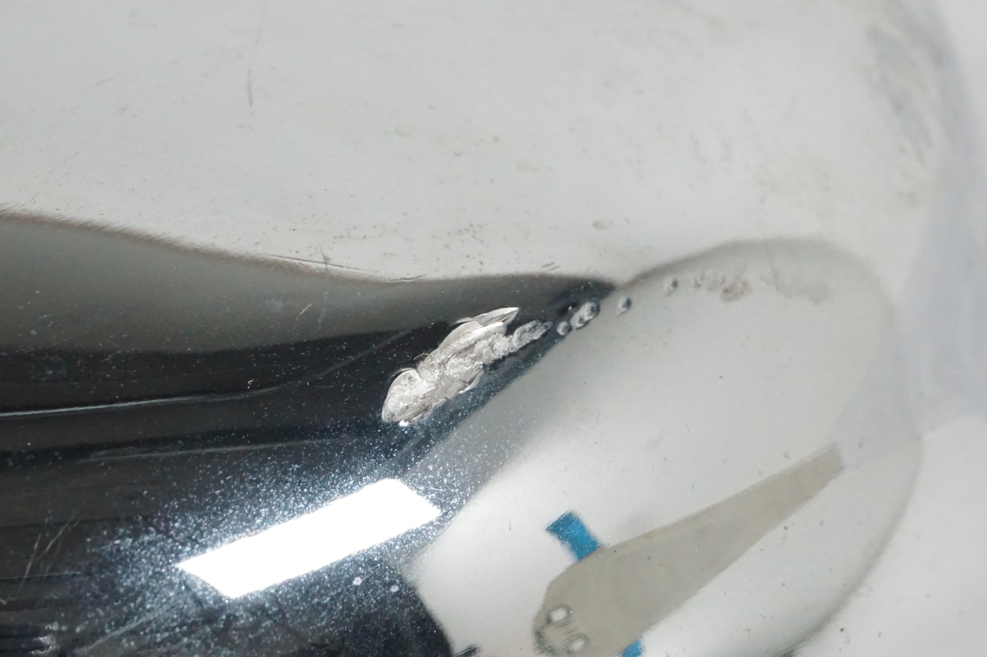 Extrabild1 på Kopplingskåpa från en Yamaha XV 1600 -2000 motorcykel.